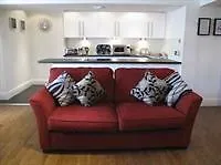 The Helaina Luxury * Scarborough