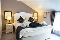 The Helaina Luxury * Scarborough